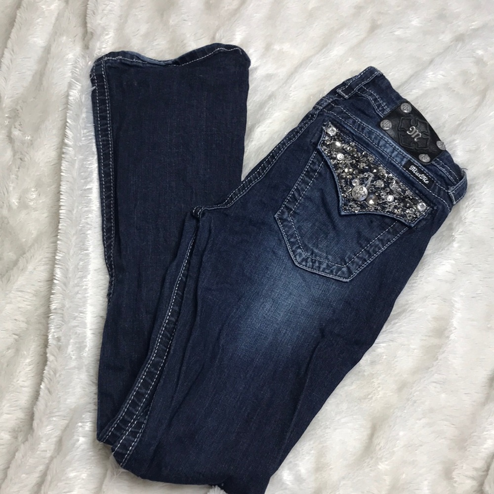 MISS ME : mid rise boot dark wash